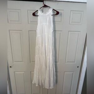 Elegant White Maxi Dress